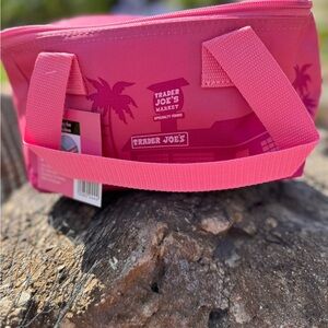 NWT Pink Trader Joe's Insulated Lunch Bag